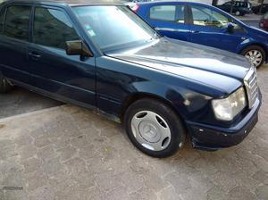 Mercedes-Benz 200 W 124 Fevereiro/87 - à venda - Ligeiros