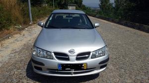 Nissan Almera Luxuro Janeiro/02 - à venda - Ligeiros