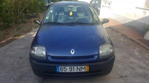Renault Clio 1.2 4 portas Maio/99 - à venda - Ligeiros