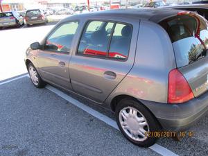 Renault Clio 1.2 5 portas Março/99 - à venda - Ligeiros