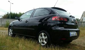 Seat Ibiza 1.9TDI PD 105cv Setembro/03 - à venda -