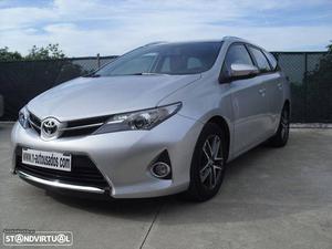 Toyota Auris 1.4D4D- COMO NOVA! Maio/14 - à venda -