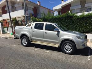 Toyota Hilux cm3 Novembro/11 - à venda - Pick-up/