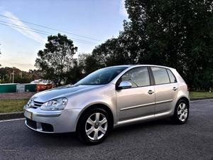 VW Golf V 1.6i 16V FSI 90Cv Junho/05 - à venda - Ligeiros