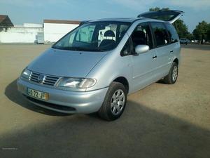 VW Sharan 1.9 tdi 7 lugares Novembro/97 - à venda -