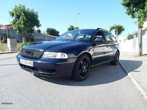 Audi A4 1.9 tdi 110cv Dezembro/97 - à venda - Ligeiros