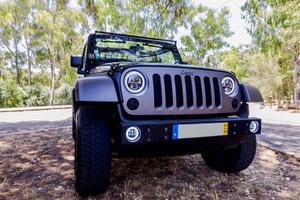 Jeep Wrangler 2.8 CRD ATX SAHARA Setembro/09 - à venda -
