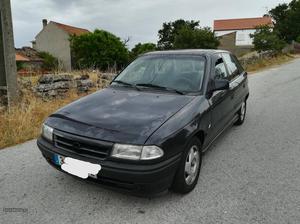 Opel Astra F 1.4 8v Março/95 - à venda - Ligeiros