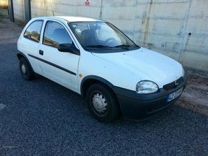 Opel Corsa 1.7 d.asst 99 Março/99 - à venda - Comerciais /