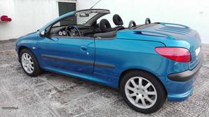 Peugeot 206 CC km Março/01 - à venda - Descapotável