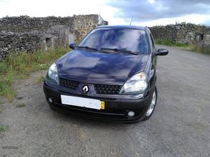 Renault Clio Desportivo 82 mil Abril/03 - à venda -