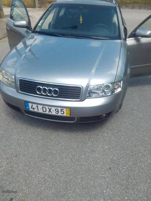 Audi A4 1.9 tdi Maio/02 - à venda - Ligeiros Passageiros,