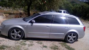 Audi A4 Avant Abril/02 - à venda - Ligeiros Passageiros,