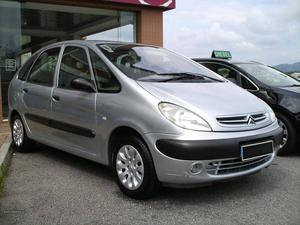 Citroën Xsara Picasso 1.6 I Outubro/01 - à venda -