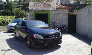 Mercedes-Benz A 160 BlueEfficient Junho/14 - à venda -