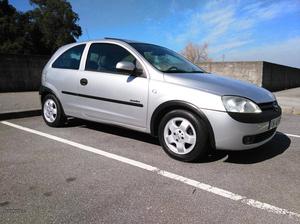 Opel Corsa 1.2i 16v Confort 3p Maio/02 - à venda - Ligeiros