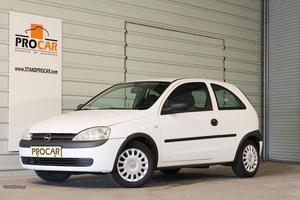 Opel Corsa 1.7 DI VAN Janeiro/02 - à venda - Comerciais /