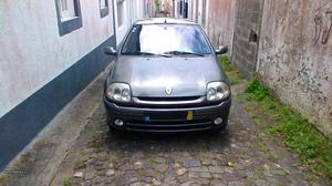 Renault Clio  Maio/00 - à venda - Ligeiros Passageiros,