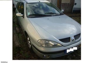 Renault Mégane 1.4i Novembro/01 - à venda - Ligeiros