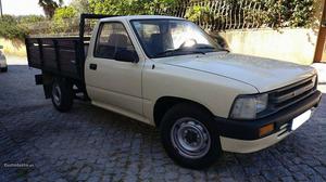 Toyota Hilux 2.4D Janeiro/91 - à venda - Pick-up/