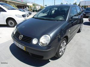 VW Polo 1.2i 65CV 5 portas Março/04 - à venda - Ligeiros