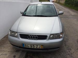 Audi A3 1.9 tdi 110 cv Julho/98 - à venda - Ligeiros