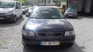 Audi A3 MUITO ESTIMADO Fevereiro/00 - à venda - Ligeiros