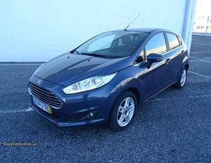 Ford Fiesta 1.0 Titanium Maio/15 - à venda - Ligeiros