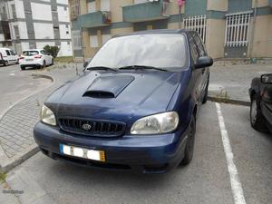 Kia Carnival 2.9 TDI - 7 Lugares Agosto/00 - à venda -