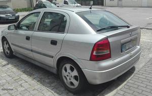 Opel Astra 1.4 centenário Setembro/99 - à venda - Ligeiros