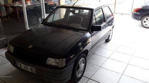 Opel Corsa 1.4 joy Novembro/90 - à venda - Ligeiros