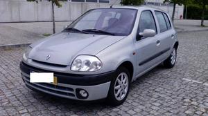 Renault Clio 1.2 RXE Março/00 - à venda - Ligeiros