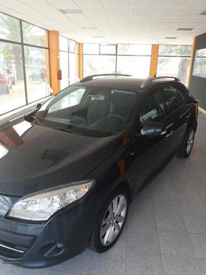 Renault Mégane Break 1.5 DCI 110Cvs Maio/11 - à venda -