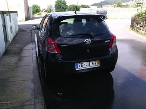 Toyota Yaris D4D Junho/10 - à venda - Ligeiros Passageiros,