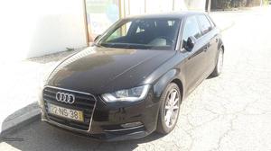 Audi A3 Sportback 1.6 TDi Maio/13 - à venda - Ligeiros