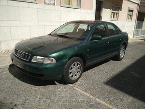 Audi A4 1.6i Confort Junho/97 - à venda - Ligeiros