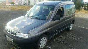 Citroën Berlingo 1.4 5 lugares Dezembro/96 - à venda -