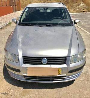 Fiat Stilo 1.6 sport Dezembro/01 - à venda - Ligeiros