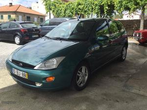 Ford Focus 1.8 TDDI 90cv Junho/99 - à venda - Ligeiros