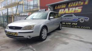 Ford Mondeo 2.0 tdci 130cv ghia Dezembro/02 - à venda -