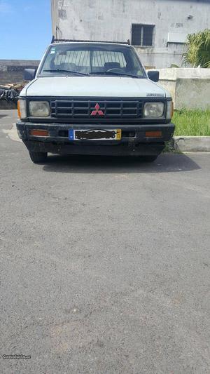 Mitsubishi L200 pick up Setembro/90 - à venda - Comerciais