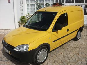 Opel Combo 1.3 IVA Dedutivel Novembro/11 - à venda -