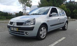 Renault Clio 1.2 dir. assistida Abril/02 - à venda -