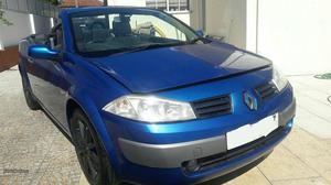 Renault Mégane 2.0 karmann Agosto/04 - à venda -