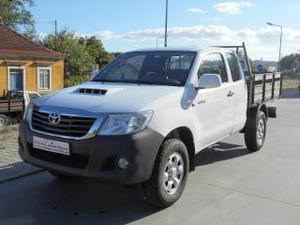 Toyota Hilux 4 WD 3 Lugares