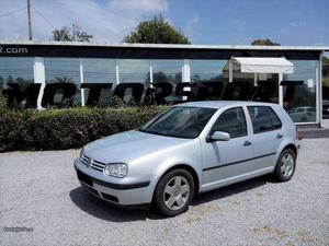 VW Golf 1.4 Abril/00 - à venda - Ligeiros Passageiros,