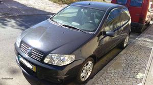 Fiat Punto 1.3 Mjet AC Março/05 - à venda - Ligeiros