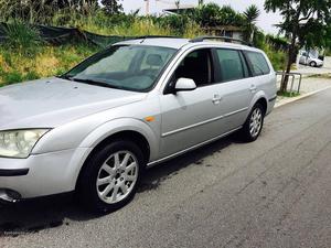 Ford Mondeo 2.0 Tdci c garantia Outubro/01 - à venda -