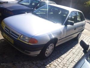 Opel Astra cc aceito retoma Abril/93 - à venda -