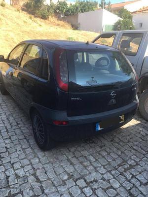 Opel Corsa  cv Março/02 - à venda - Ligeiros